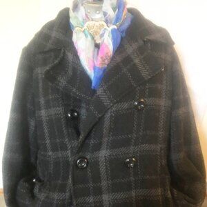 Woman Weather Tamer Plaid Pea Coat Gray and Black XL